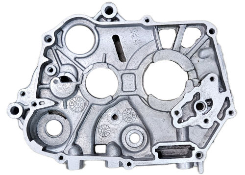 DD50E RIGHT CRANK CASE